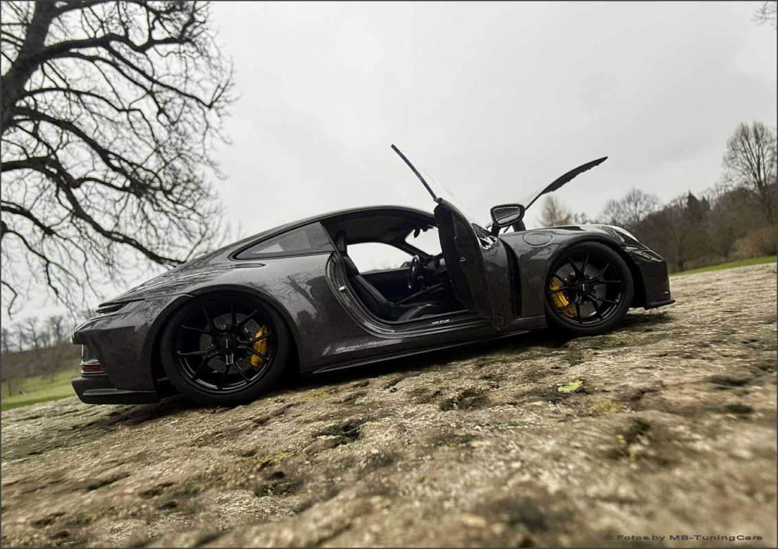 1:18 Porsche 911 GT3 Coupe Grau Edition +inkl.GT3 RS Optik Update